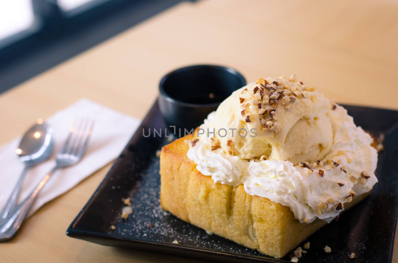 Honey toast ice cream popular desserts for everyone