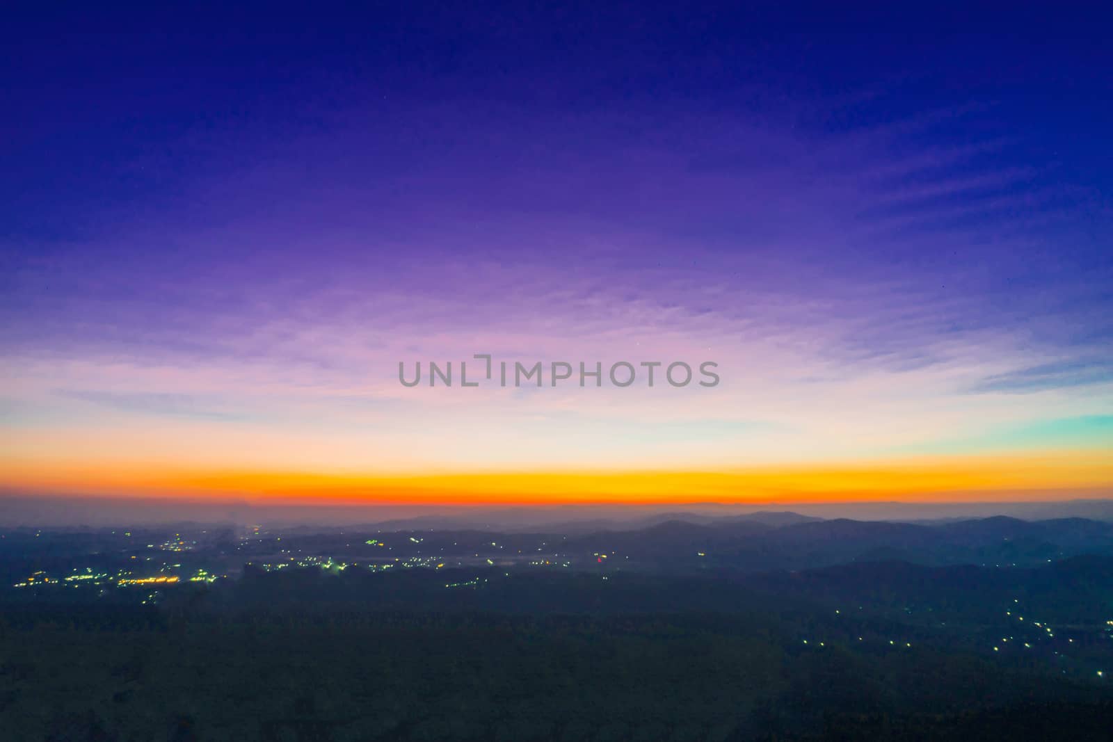Sunrise on top mountain. by littlekop