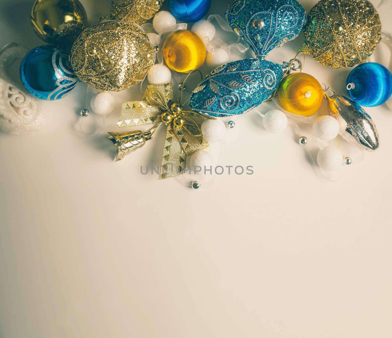 Christmas 2019 with blue and golden decor by mi_viri