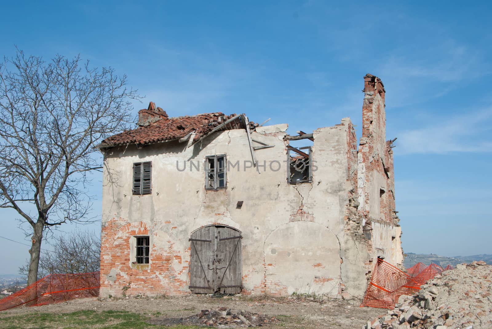 Abandoned house ruined by cosca