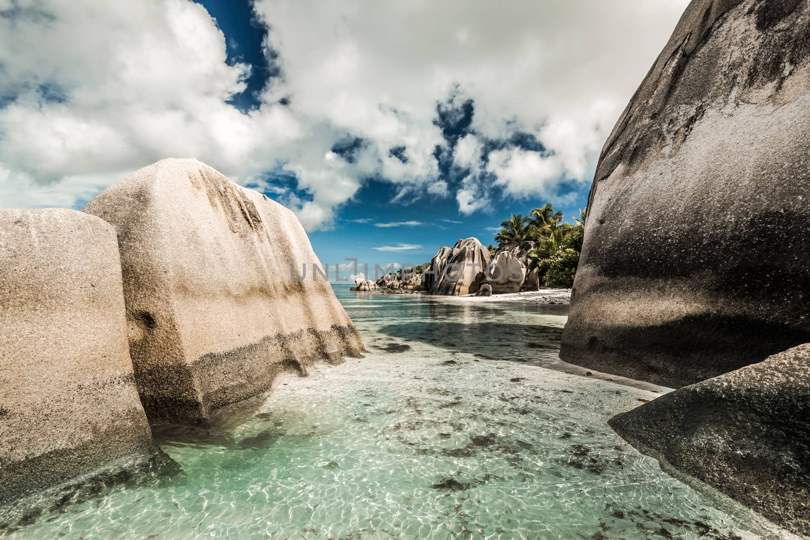 Praslin beach Seychelles by Iko