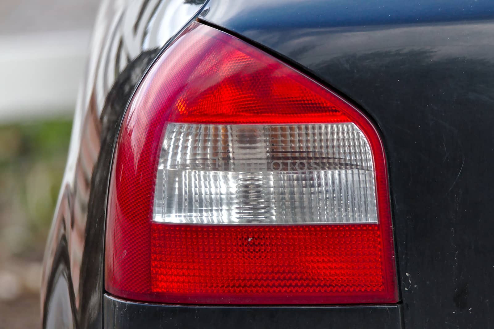 Clean and good condition car taillight. Clear glass turn signal and reversing lights.