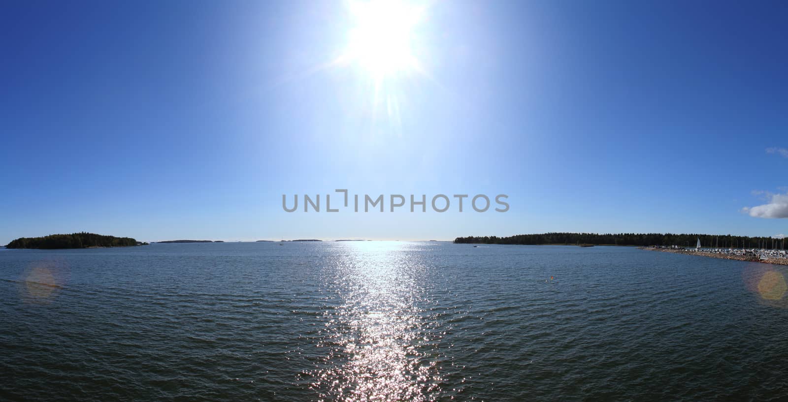 Sunshine on the sea by Valokuva24