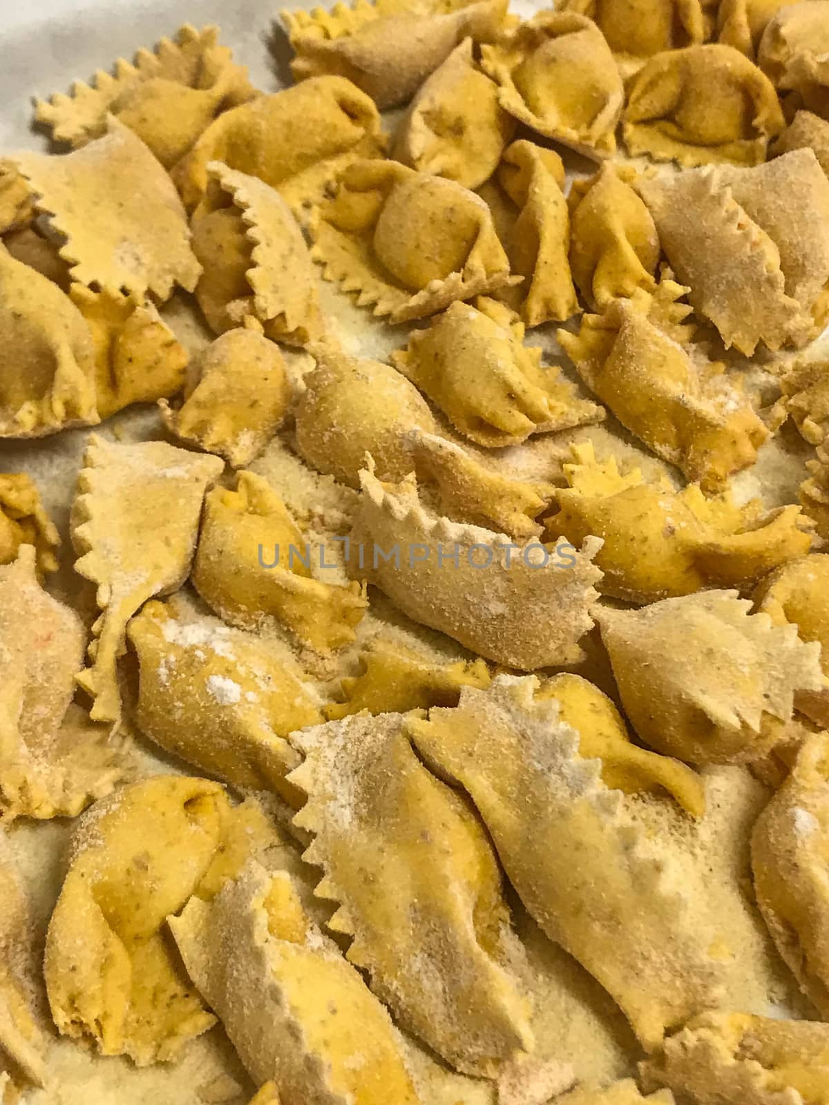 Typical pasta of the Langhe: agnolotti by cosca