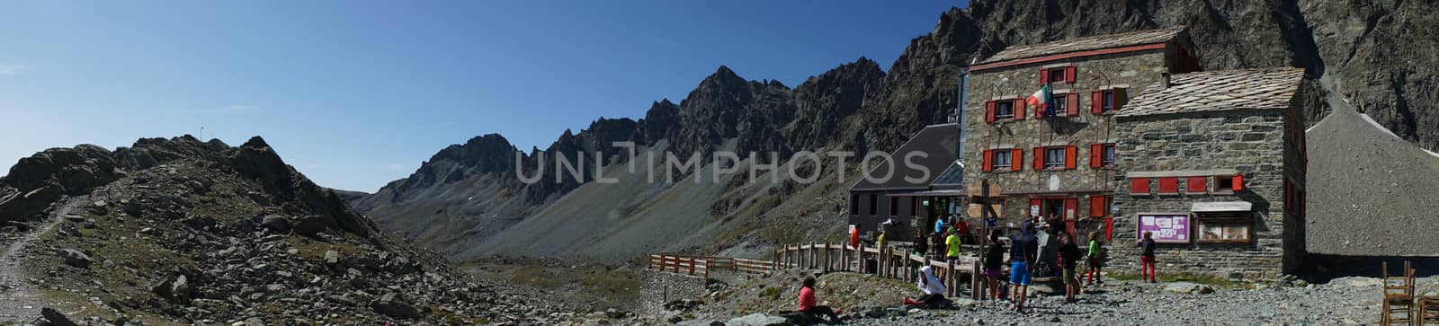 Panoramic view around the mountain Monviso with the Quintino Sel by cosca