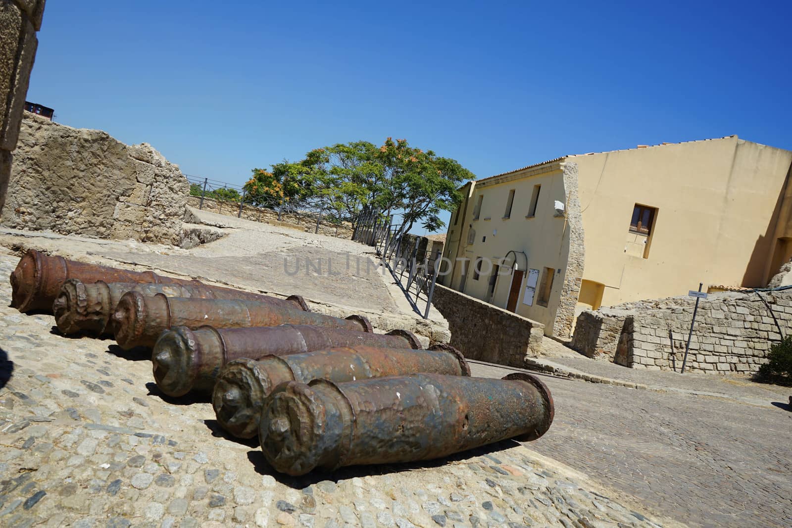 Castle of Carlo V, Crotone by cosca