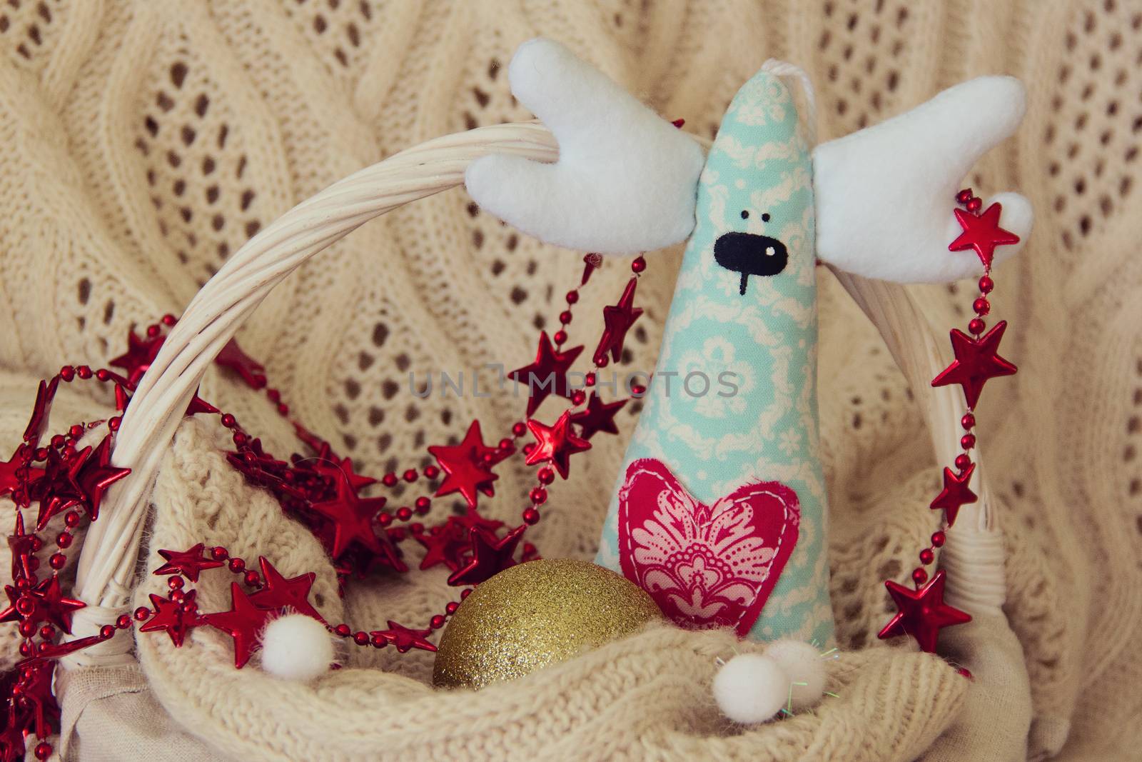 Handmade deer for Christmas or Valentine day. photo by Irinavk