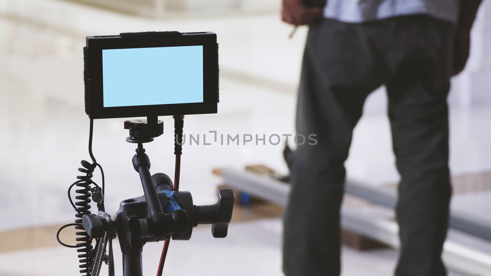 video production monitor in tv commercial shooting by gnepphoto