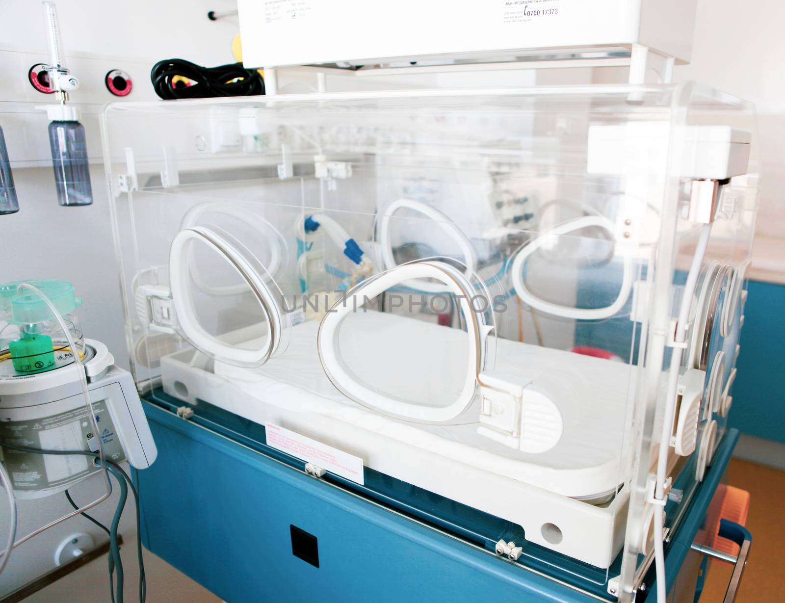 Infant Incubator Equipment - Neonatal Intensive Care Unit by nenovbrothers