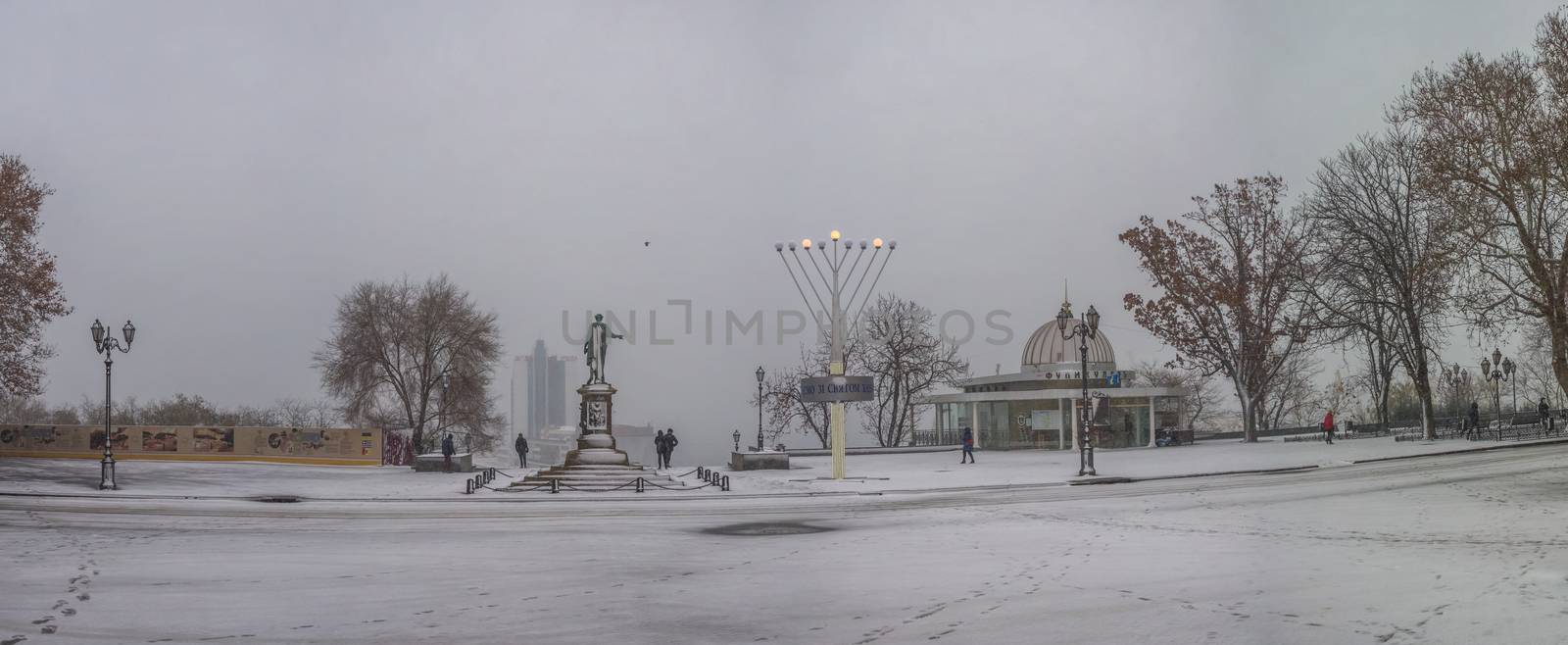 Snowy morning in Odessa, Ukraine by Multipedia