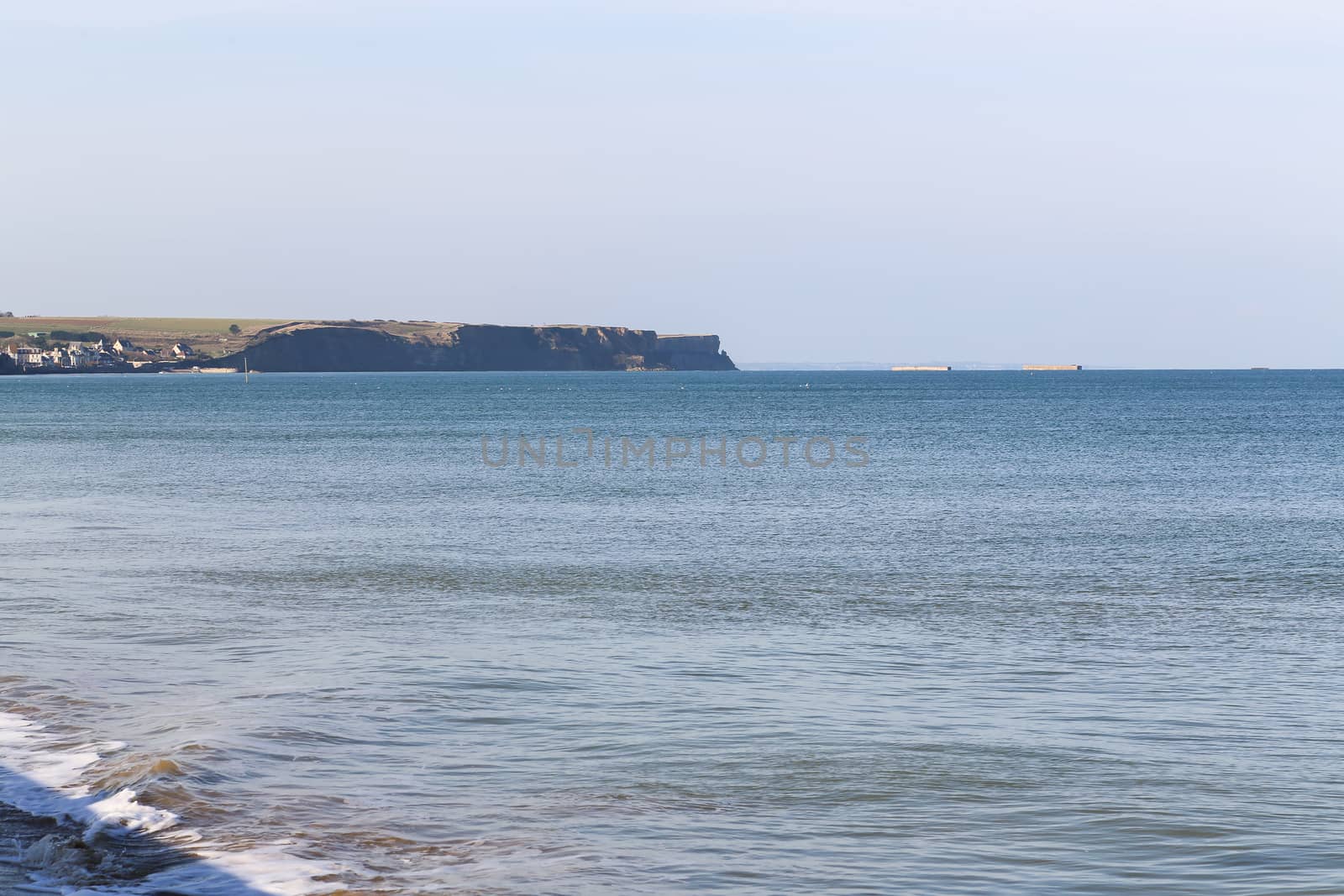 Arromanches and Asnelles by Kartouchken