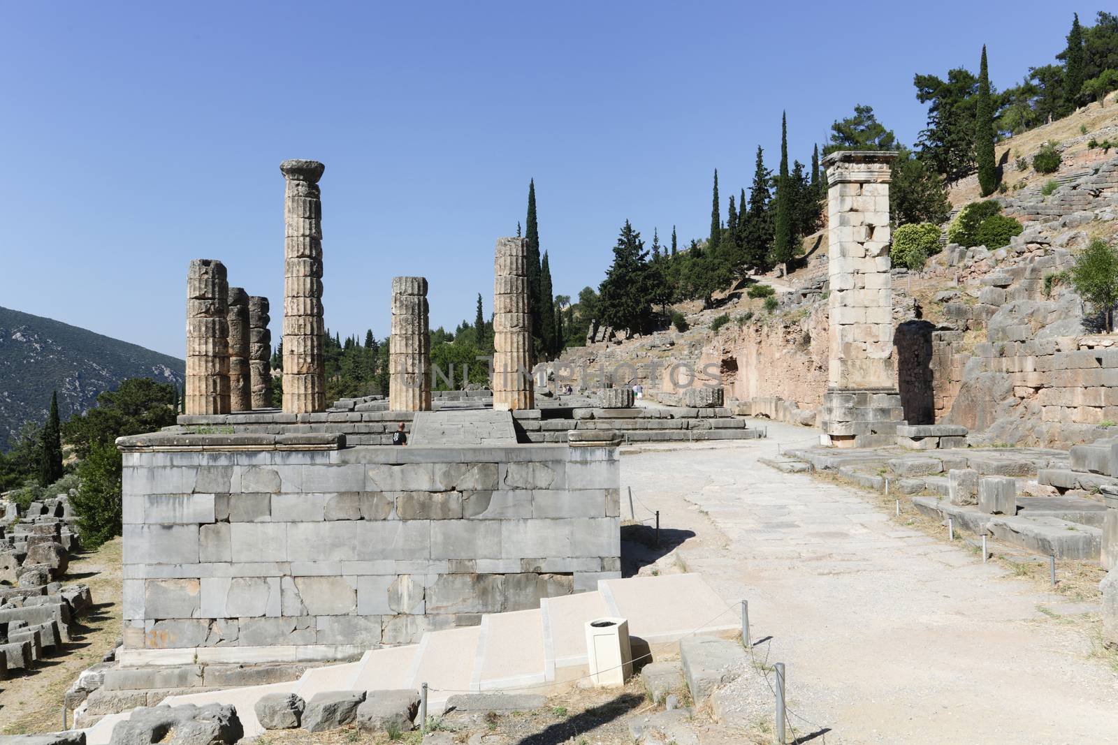 Ruins of Delphi by Kartouchken