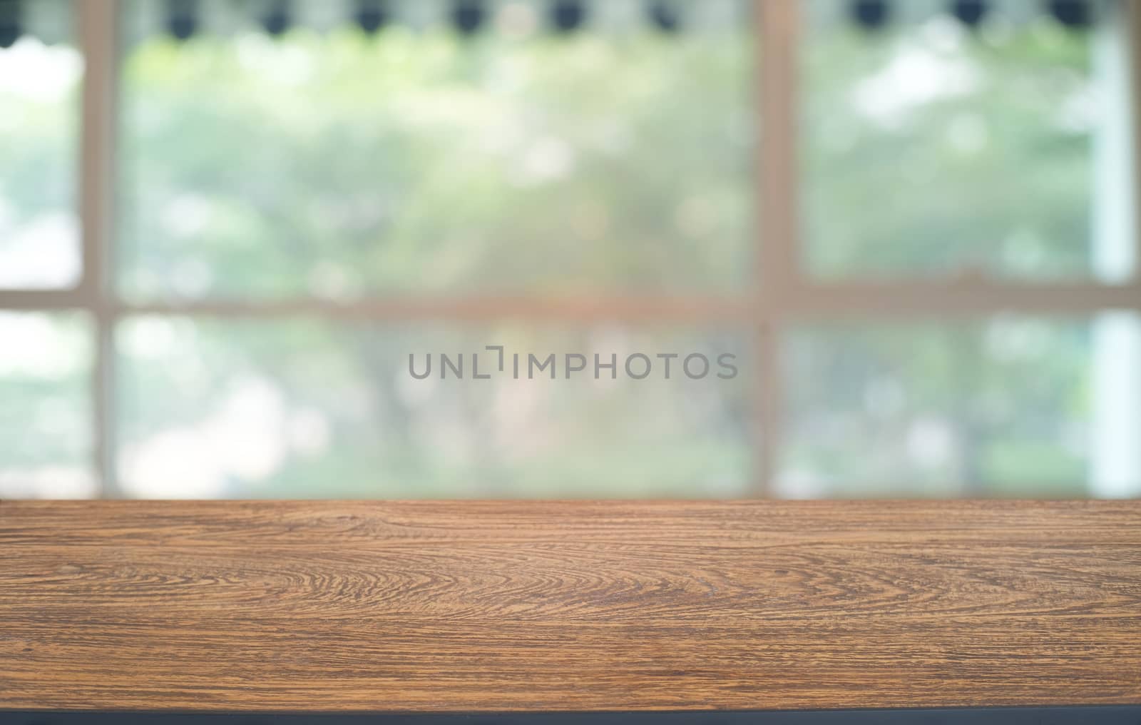 Empty wood table top and blur of night market background/selecti by peandben