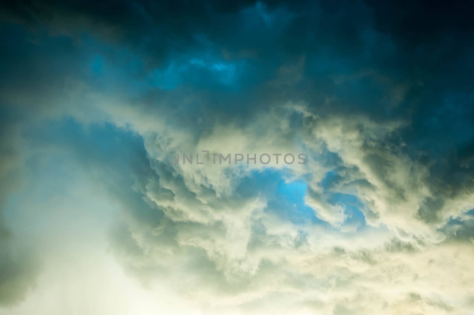 storm cloud sky