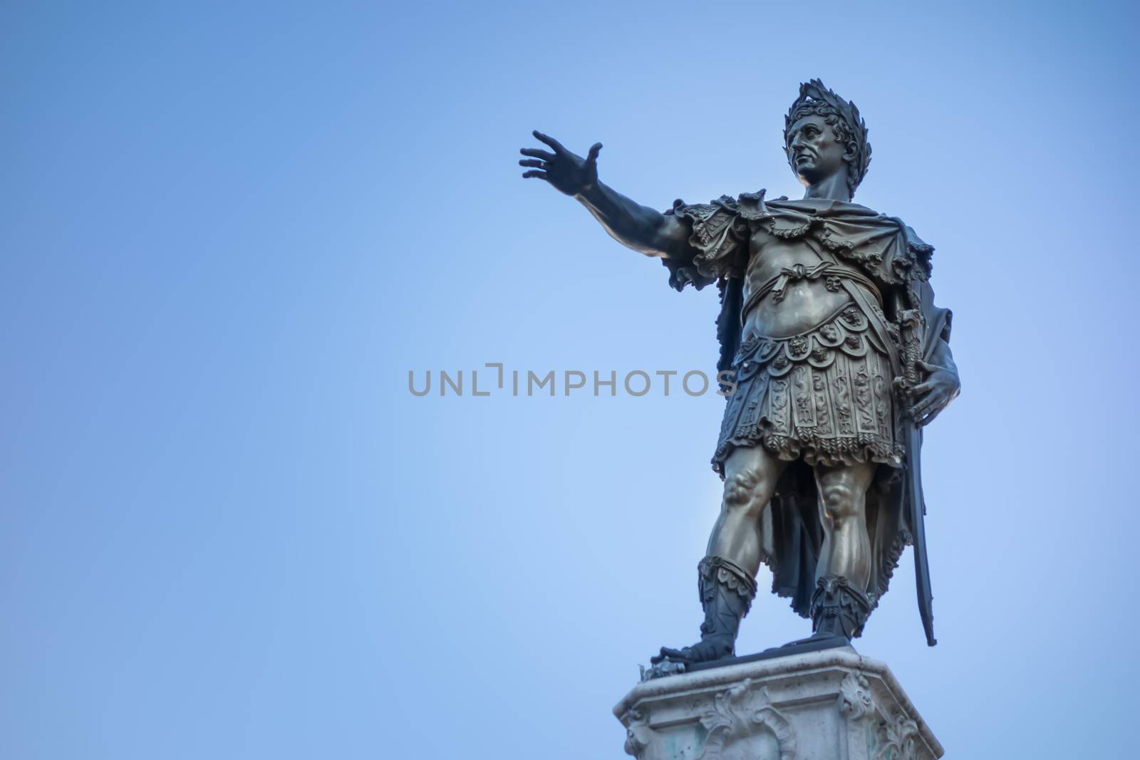 Bronze statue of Emperor Augustus  by w20er