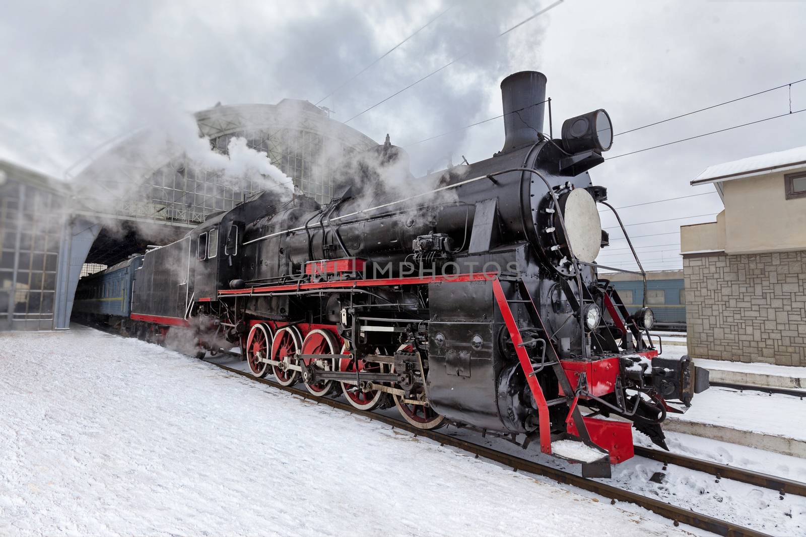 Retro steam train by igor_stramyk