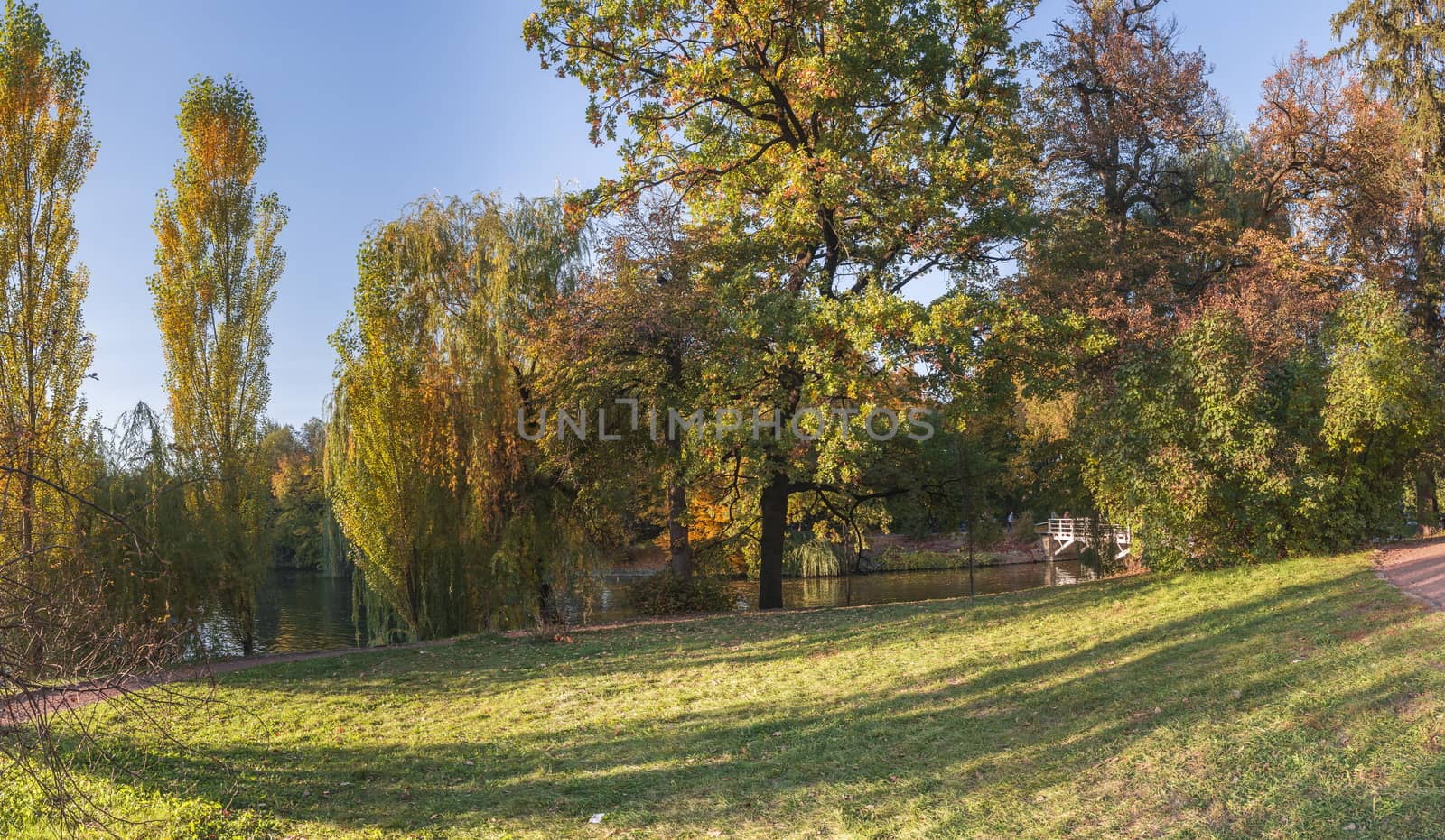 Autumn time in Sophia Park in Uman, Ukraine by Multipedia