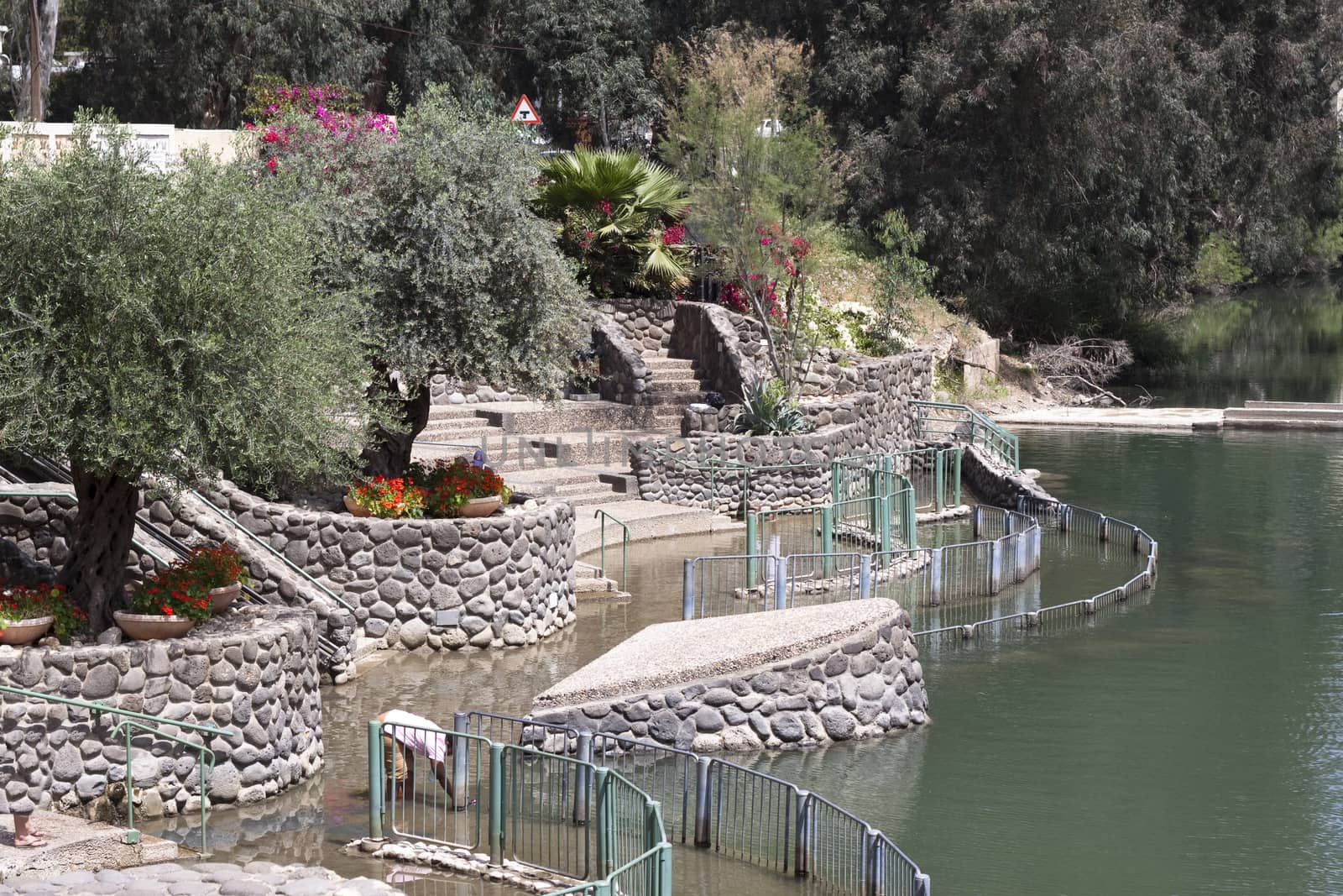 baptising place on the jordan river in israel