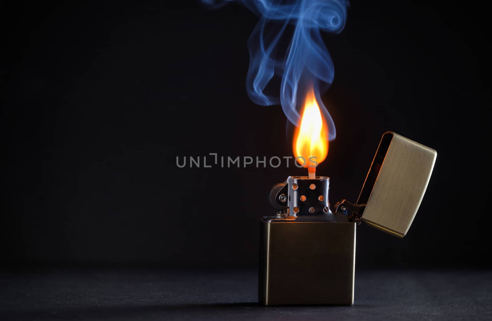 Golden metal lighter and smoke by mady70