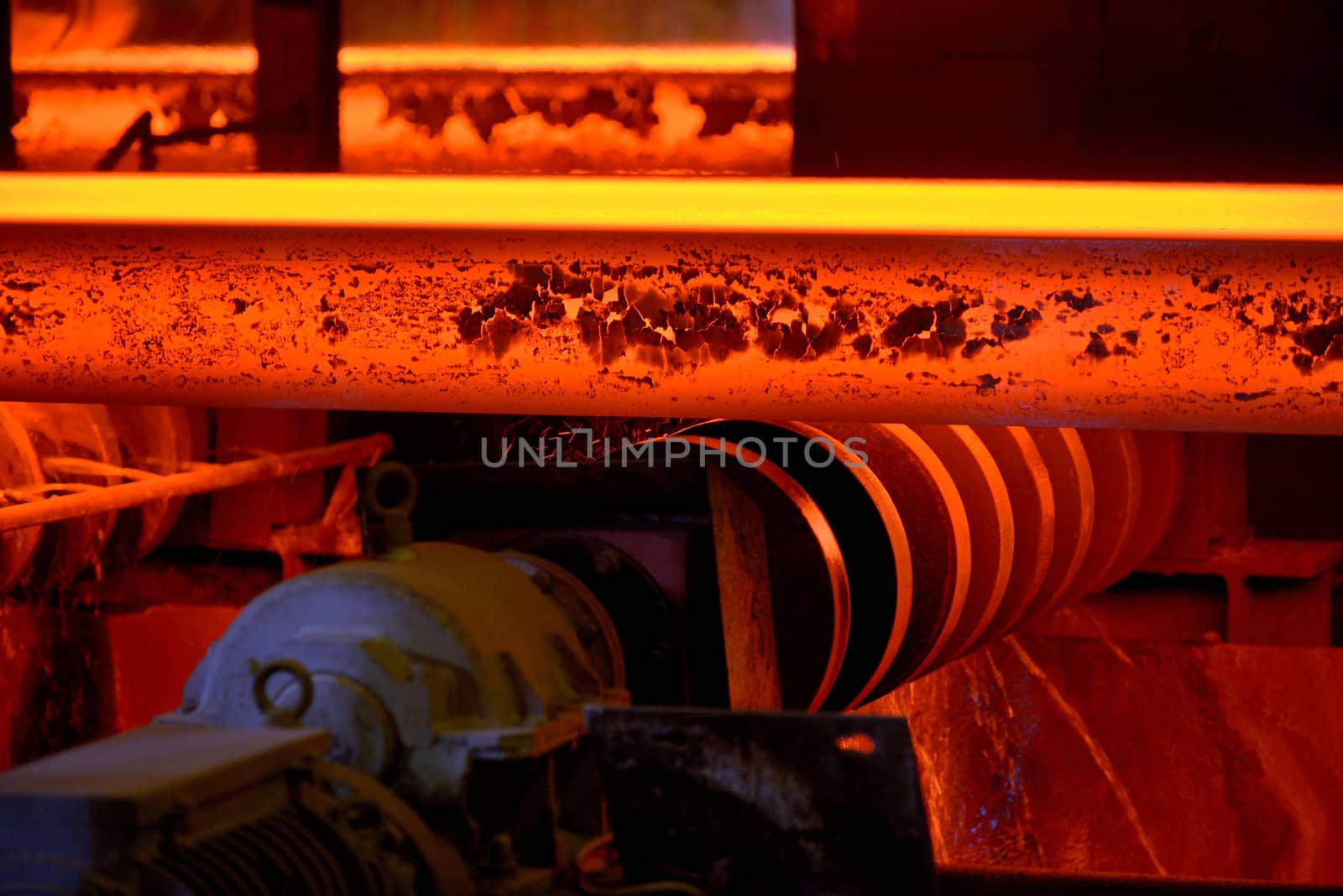Hot steel plate on conveyor by mady70