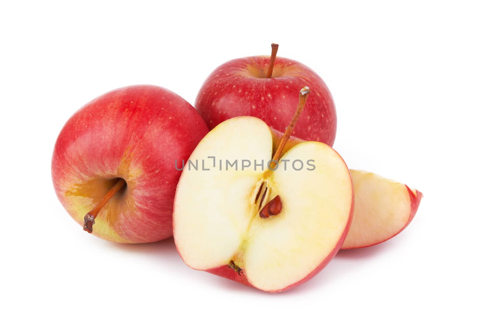 Red apples isolated by pioneer111
