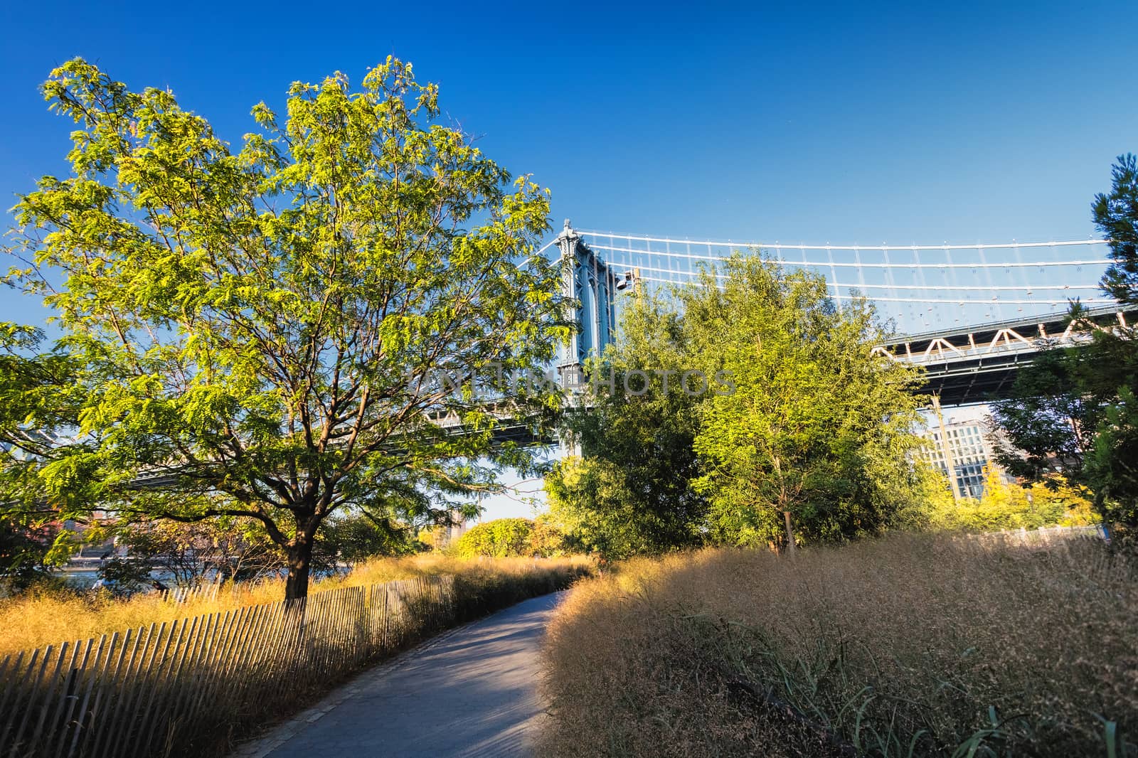 Manhattan Bridge in New York City with the Brooklyn Park