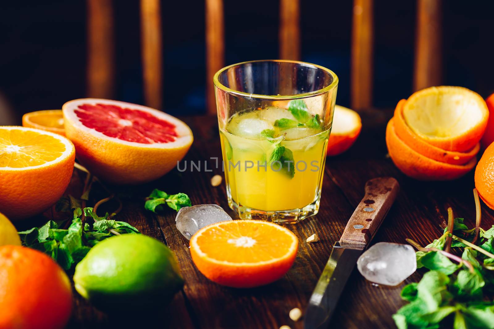 Fresh Citrus Juice with Ice and Mint.