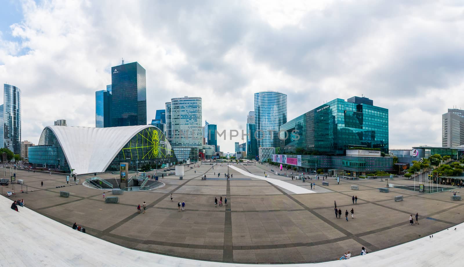 Le Grande Arche blue sky clouds Paris downtown panorama stairs