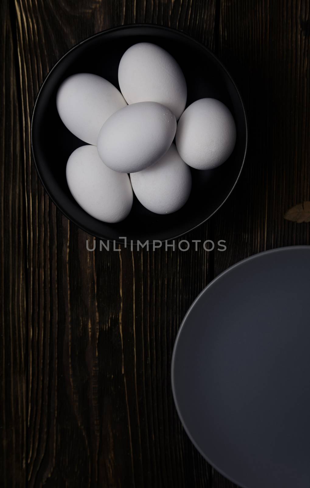 Chicken eggs in plate by Novic