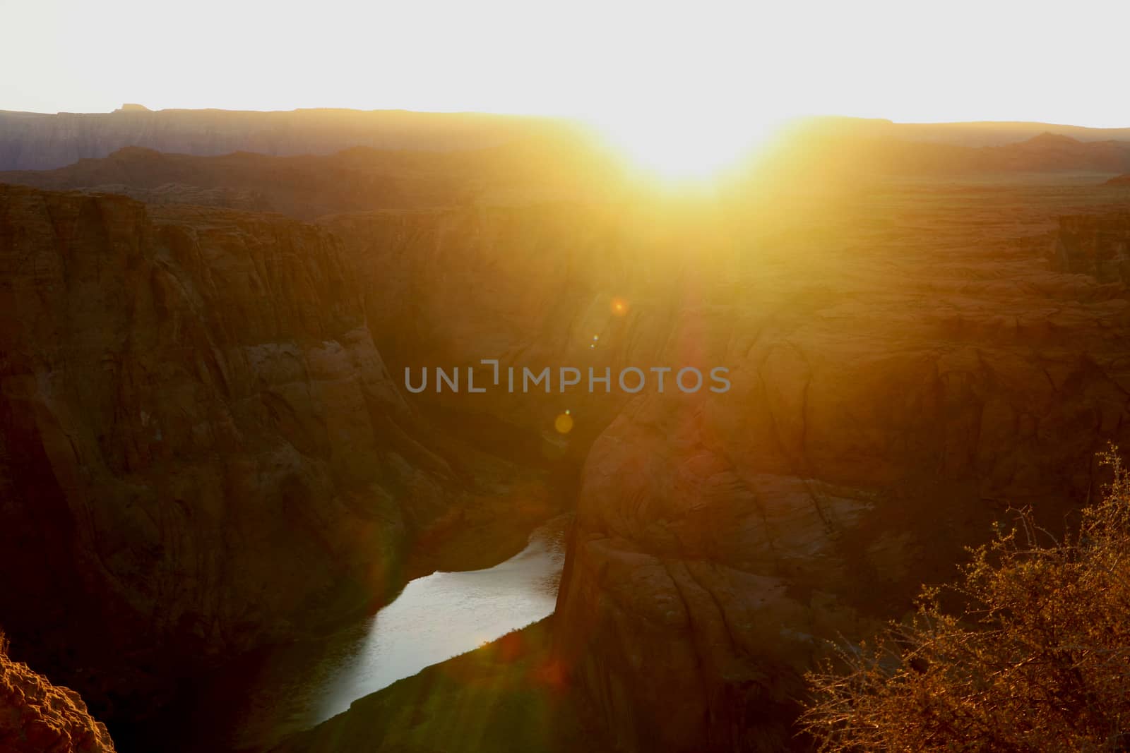 Amazing Sunset Vista of Horseshoe Bend in Page, Arizona. by kip02kas