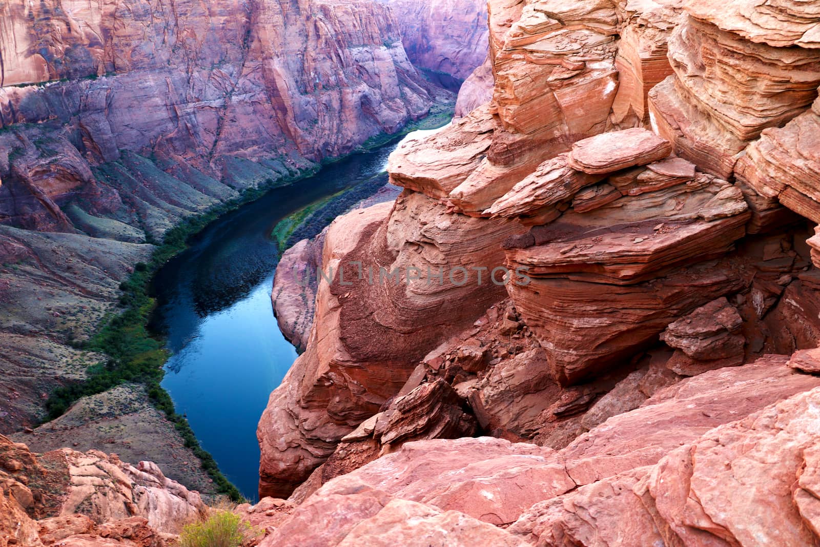 Arizona Horseshoe Bend meander of Colorado River in Glen Canyon