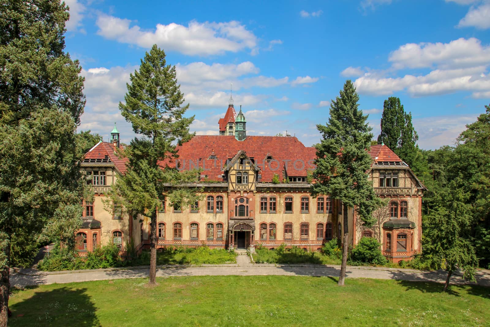Ruins of Beelitz-Heilstätten Lost place Berlin Brandenburg;
