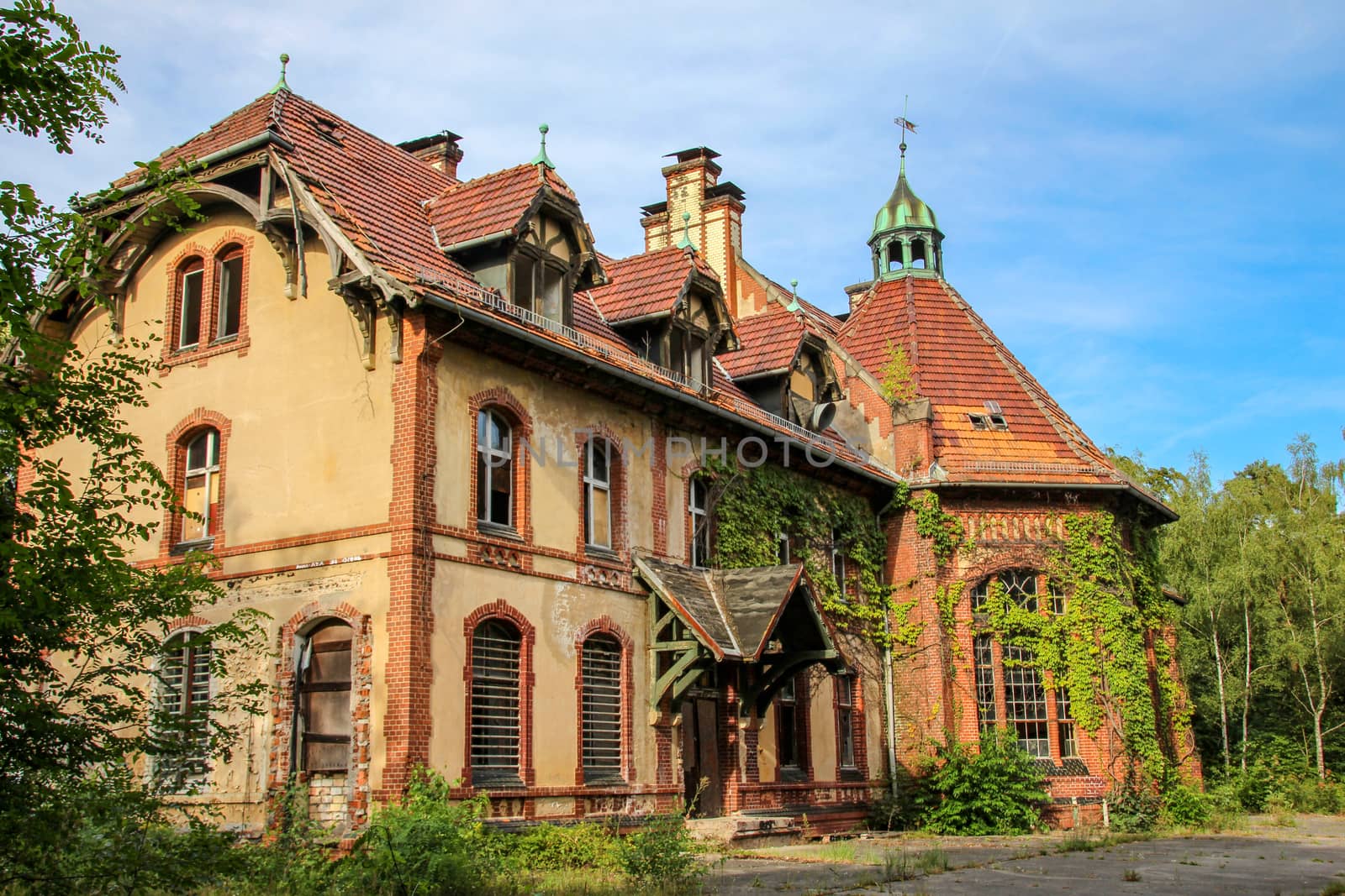 Ruins of Beelitz-Heilstätten Lost place Berlin Brandenburg;
