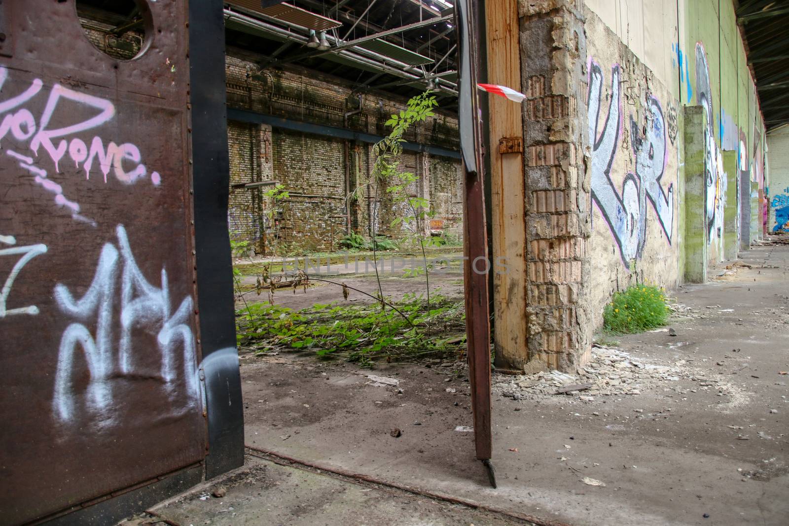 Lost Place garage of railway