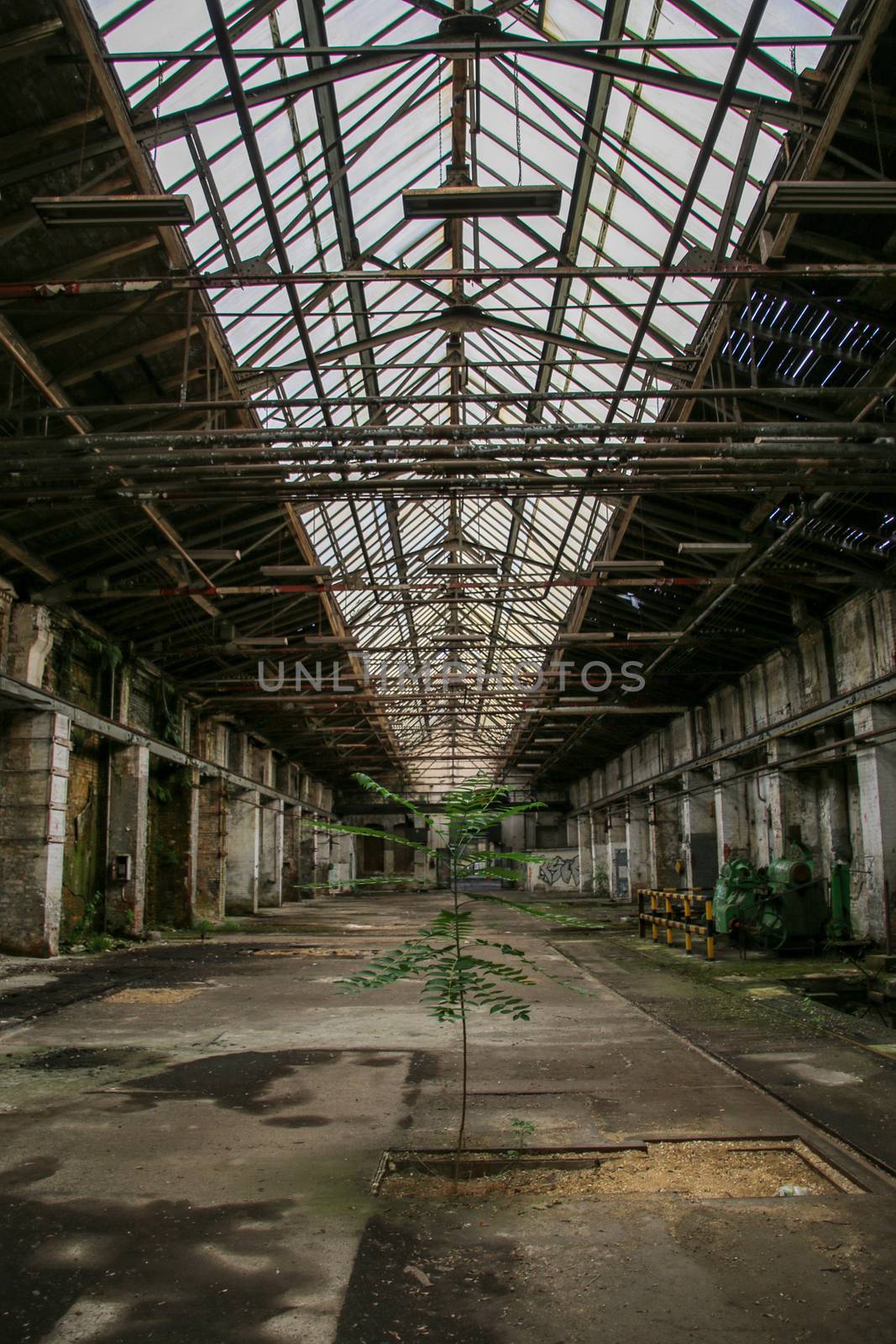 Lost Place garage of railway