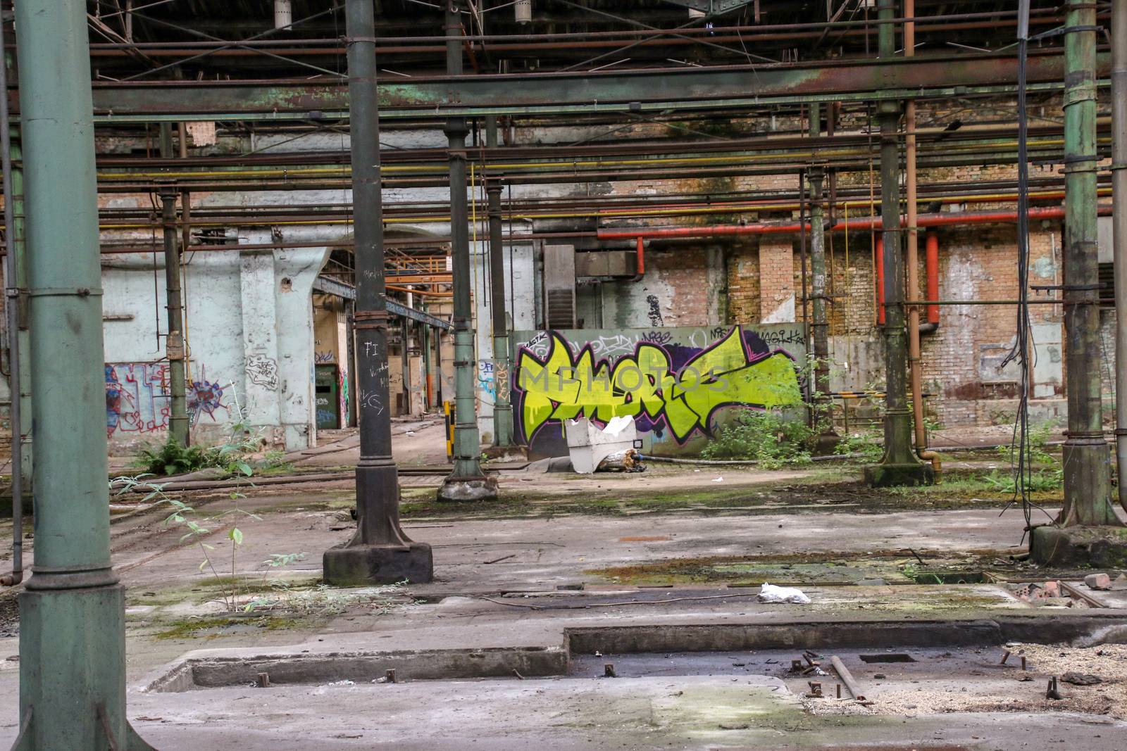 Lost Place garage of railway