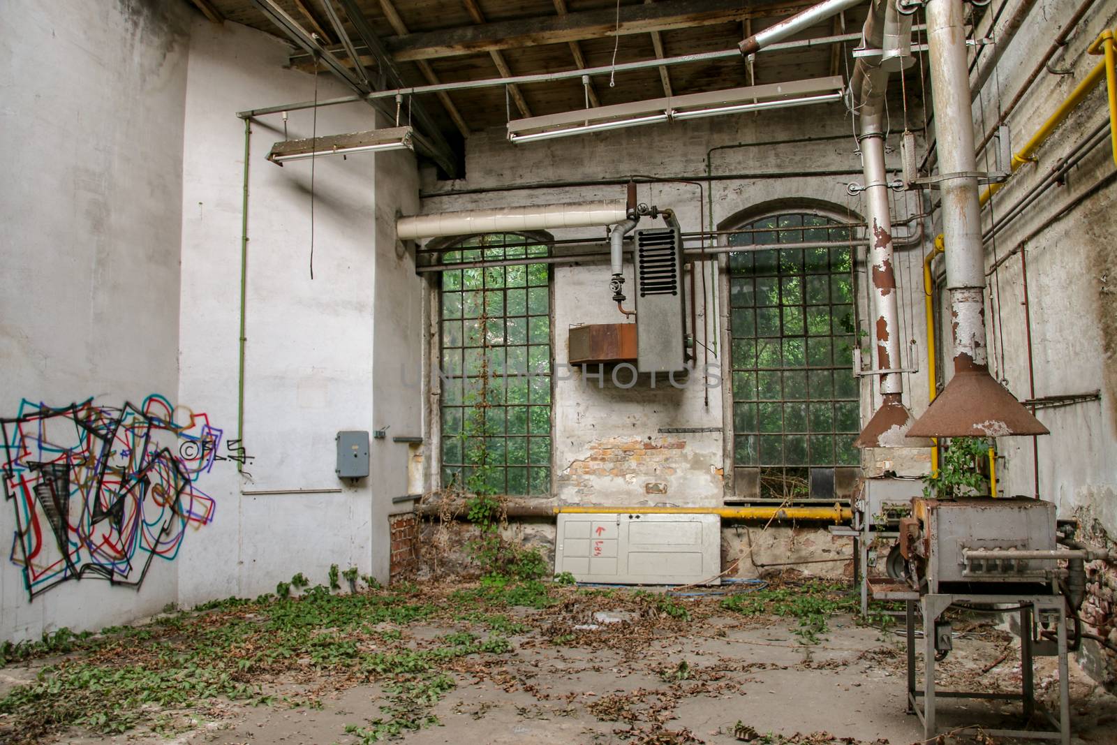 Lost Place garage of railway