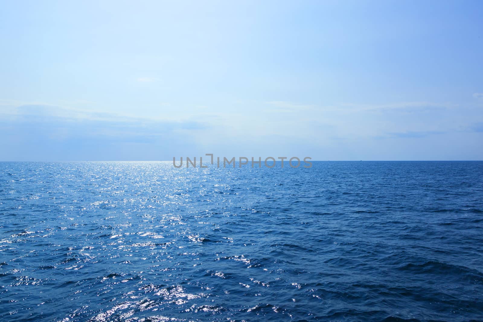 Sea, horizon, blue sky