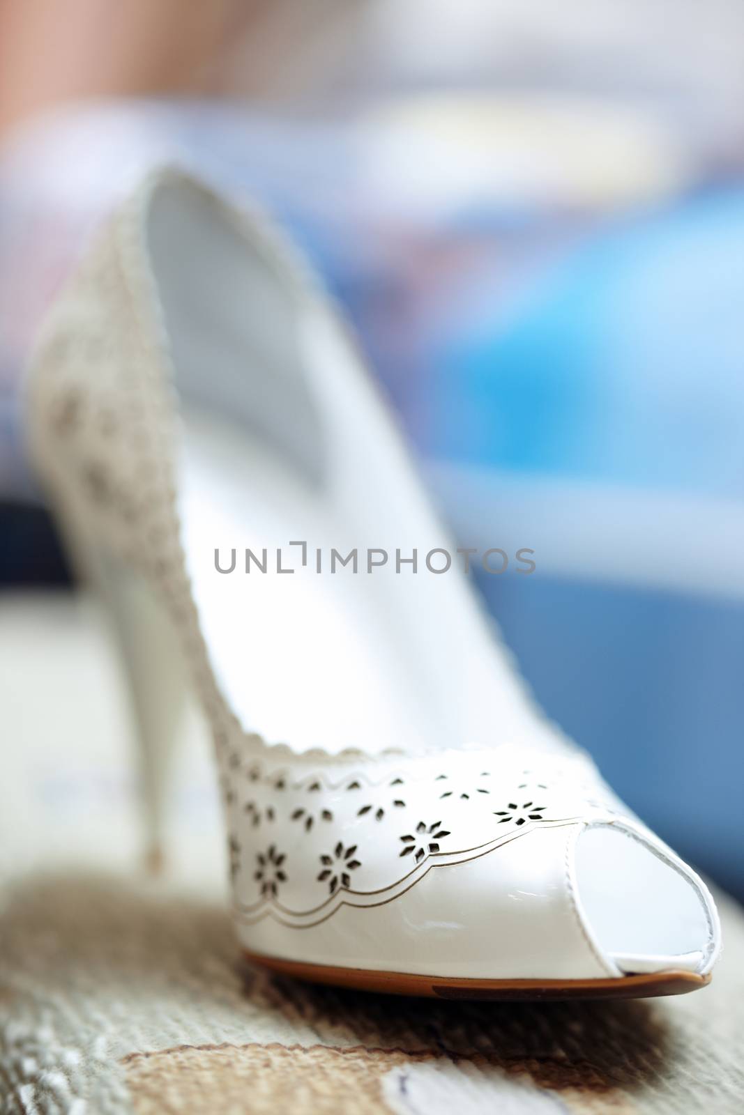 White shoe by Novic