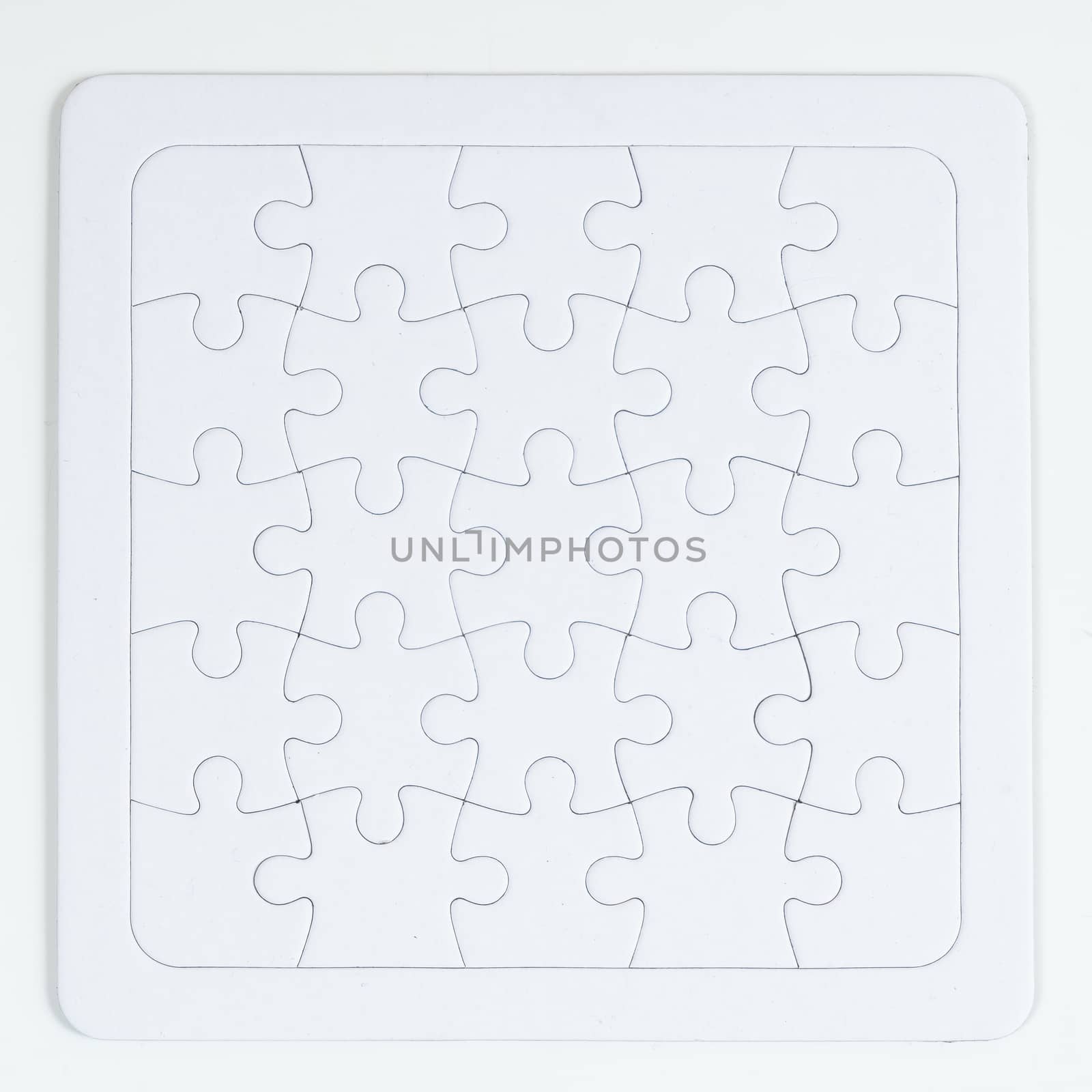 the empty and completely white puzzle