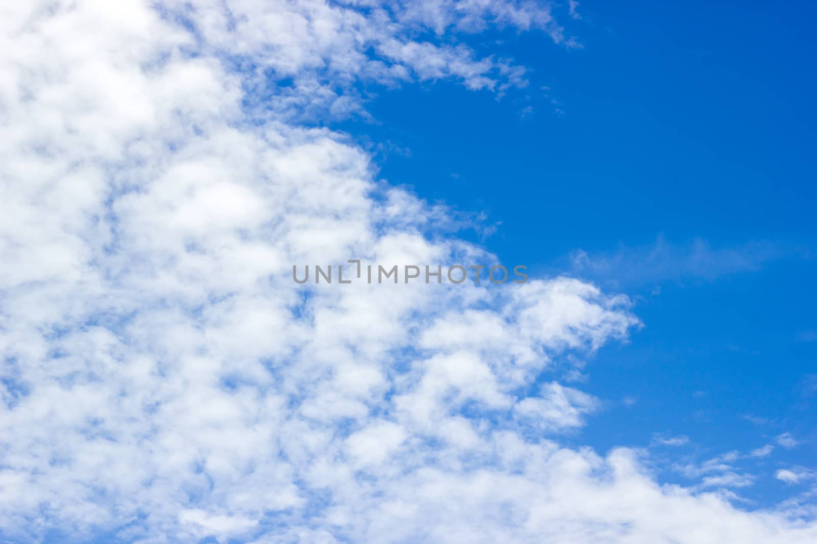 White clouds and beautiful clear blue sky. A bright day for a go by SaitanSainam