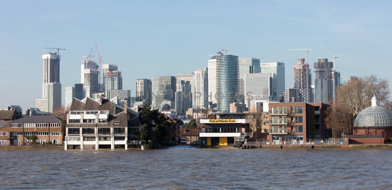 London, United Kingdom - Februari 21, 2019: London skyline buildings in Canary Warf, view from the Thames
