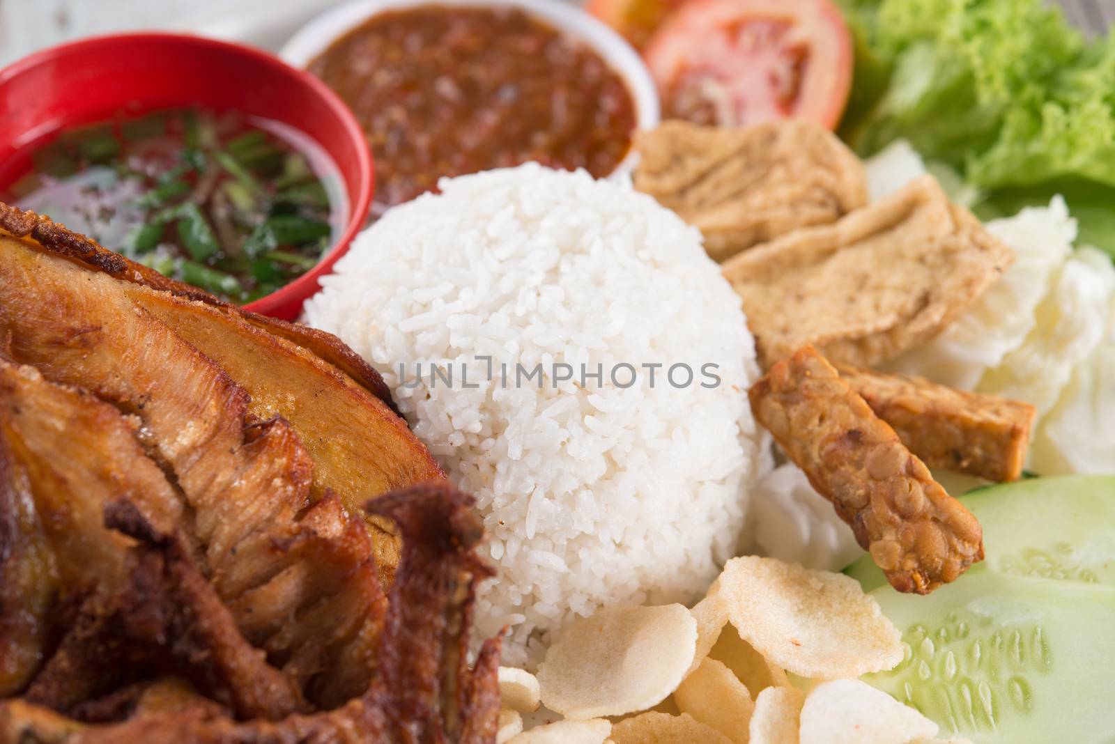 Nasi lemak kukus with fried chicken by szefei