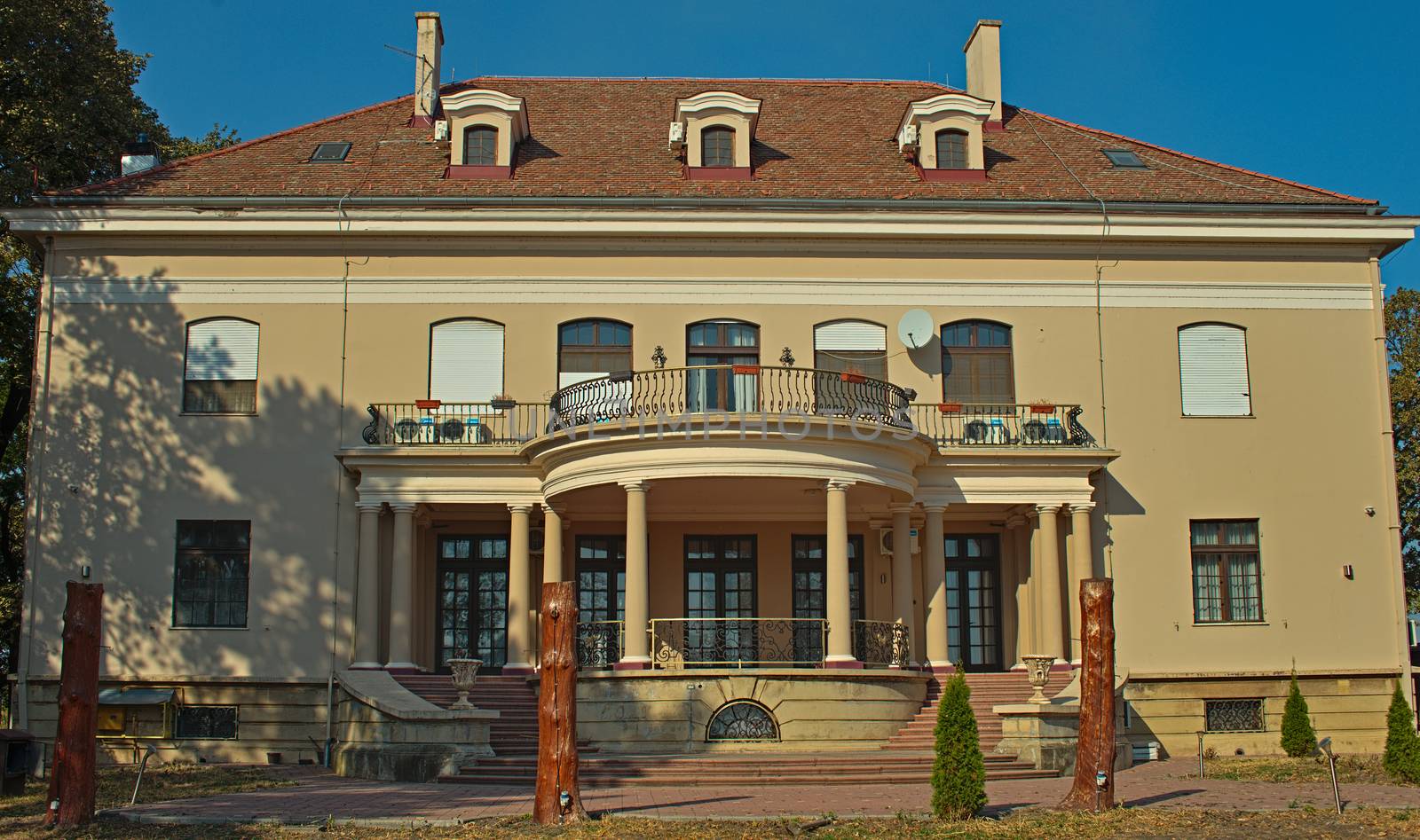 SRPSKA CRNJA, SERBIA, OCTOBER 14th 2018 - Outside view on villa with doors by sheriffkule