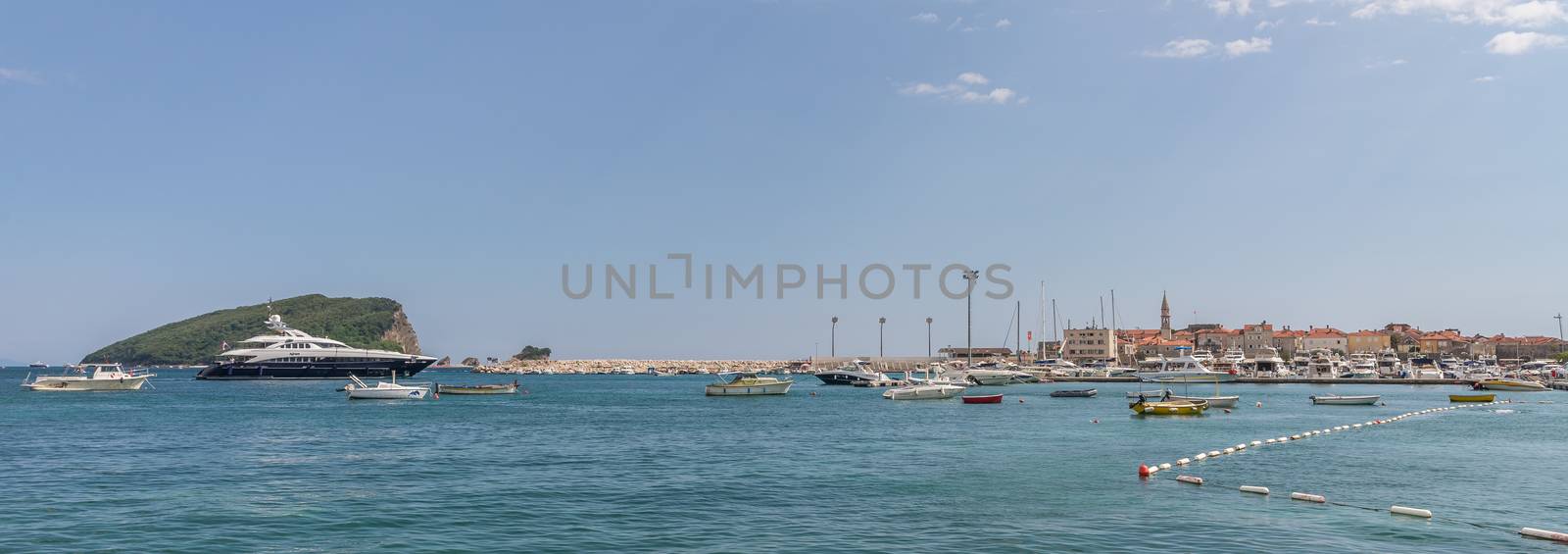 Boat trip along the coast of Budva in Montenegro by Multipedia