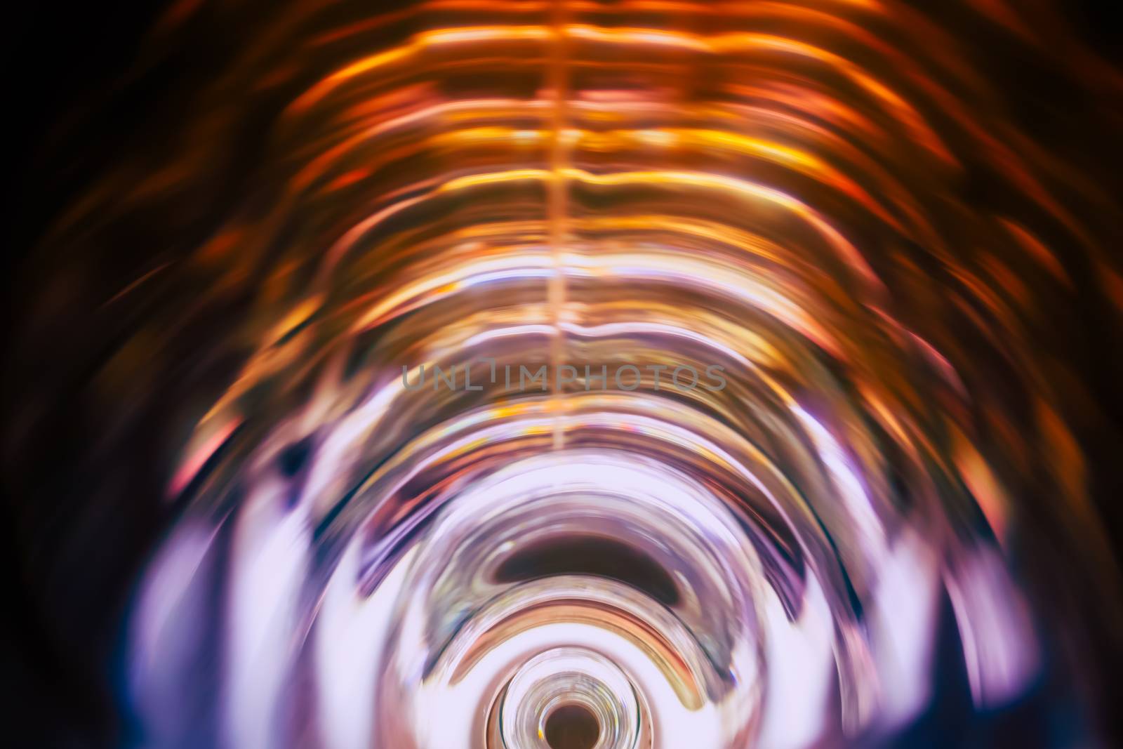 Sound waves in the visible full color in the dark
