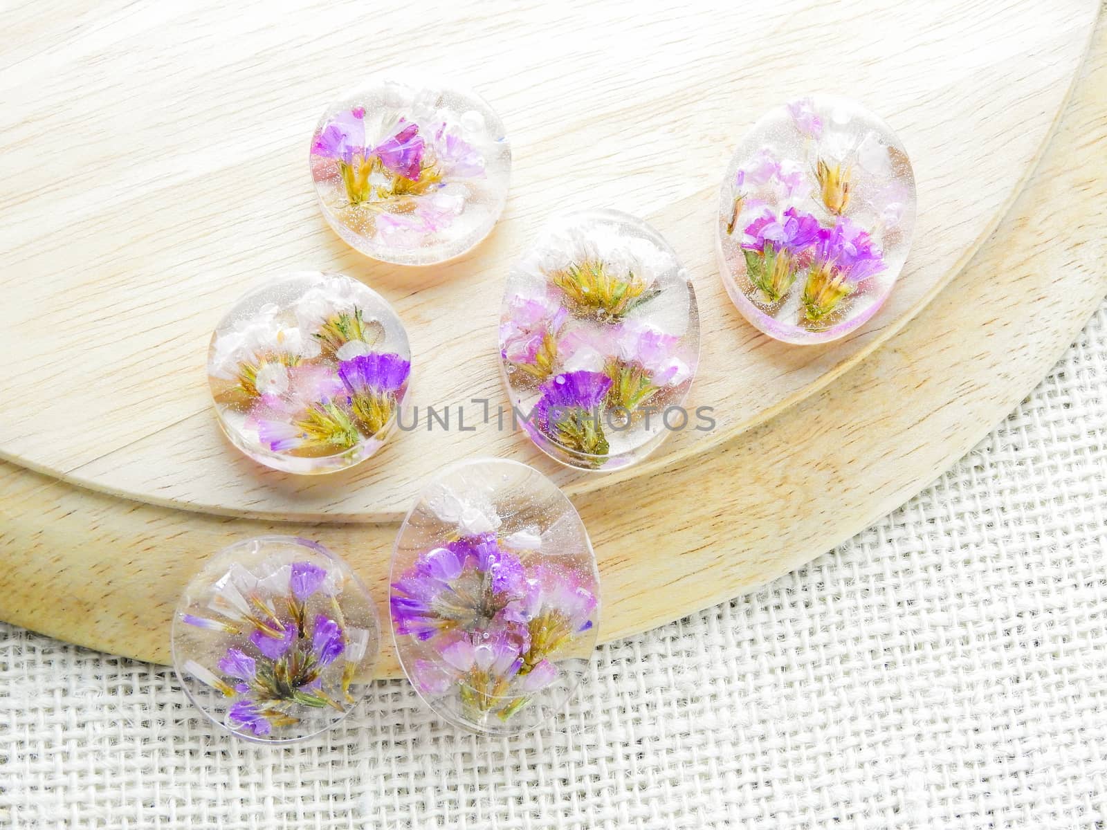 Dried flower in crystal clear resin by yuiyuize