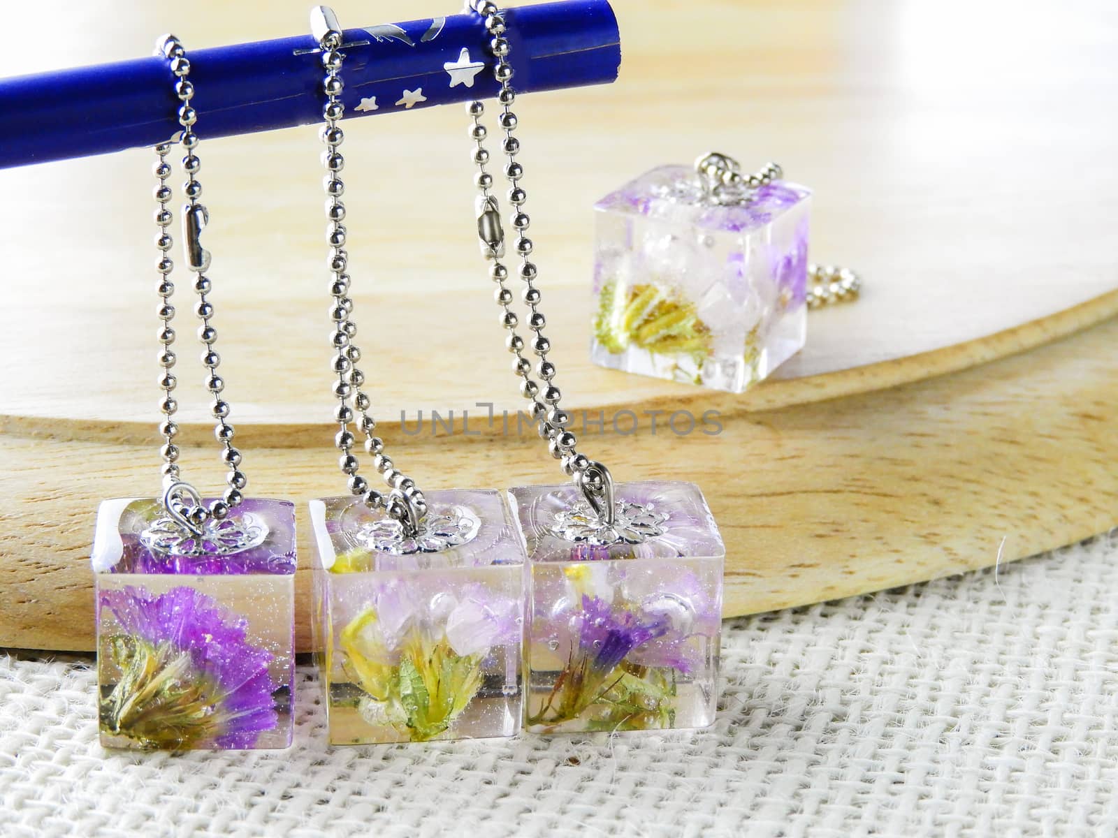 Dried flower resin pendant by yuiyuize