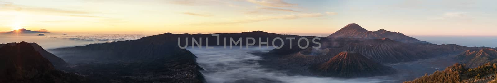 The sunrise of the Bromo volcano, Shot in Java, indunesia by vinkfan