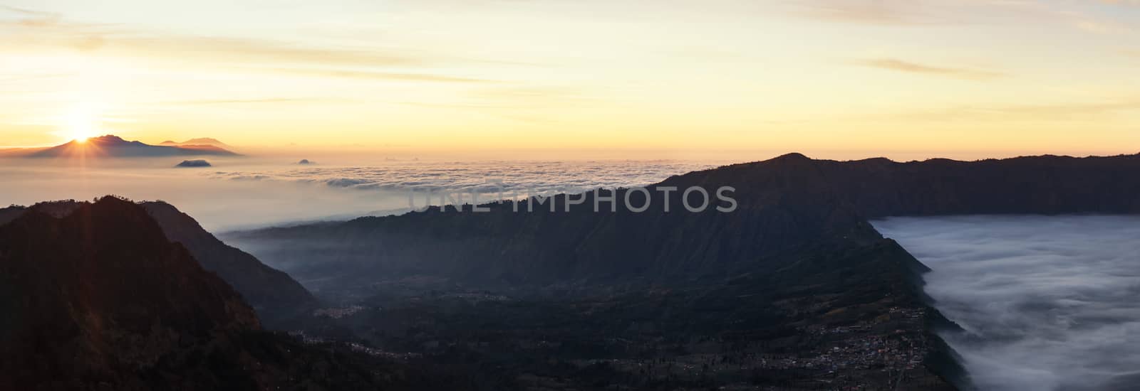 The sunrise of the Bromo volcano, Shot in Java, indunesia by vinkfan